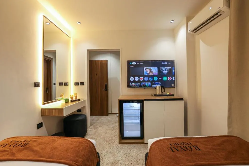 Royal Regency Hotel